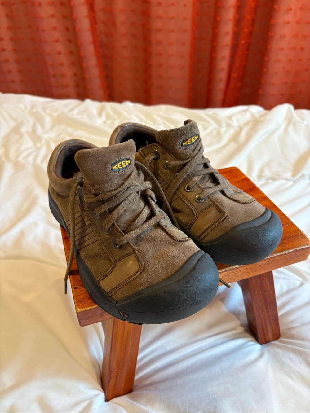 Keen Kids Brown and Black Lace-Up Dress Shoes
